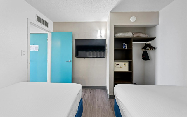 SureStay Studio by Best Western Virginia Beach Oceanfront