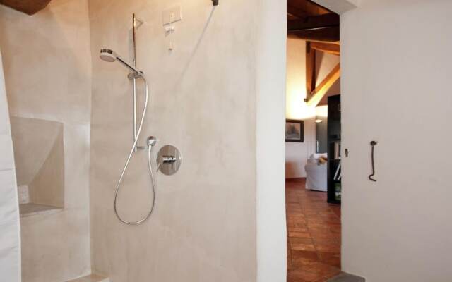 Belvilla by OYO Apartment in Castle With Garden