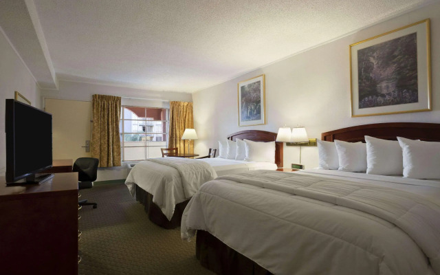 Days Inn San Diego Downtown Convention Center