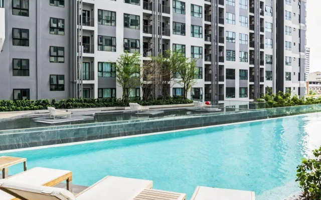 The Base Central Pattaya by Favstay