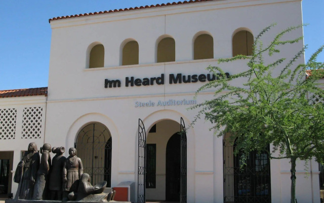Hampton Inn Phoenix-Biltmore