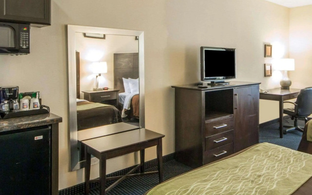 Quality Inn Tulsa - Downtown West