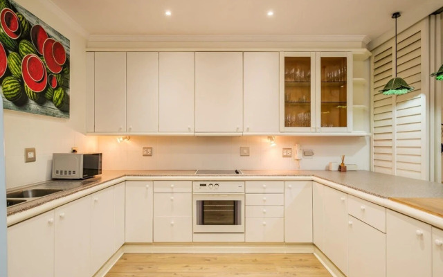 Majolica in Cape Town