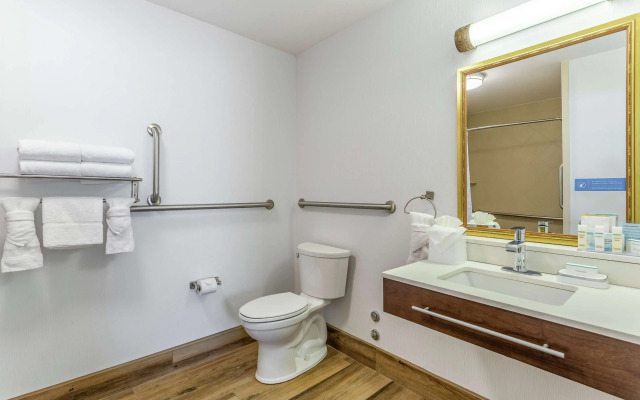 Hampton Inn & Suites Chicago-Libertyville