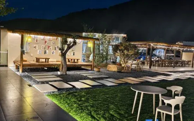 Yangxindian Homestay (Huaguoshan Scenic Area)