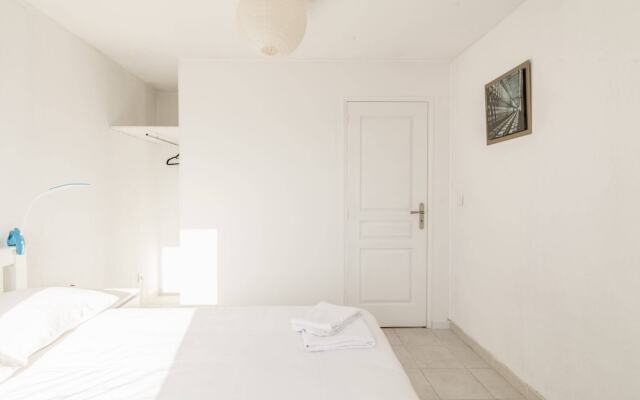 Bright T3 of 54m ² With Balcony