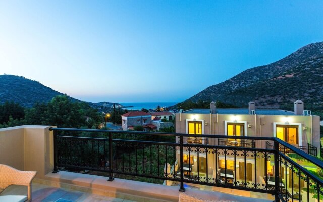 A Super 3 Level Villa Perfect for a Family Vacation Experien in Rethymnon, Crete