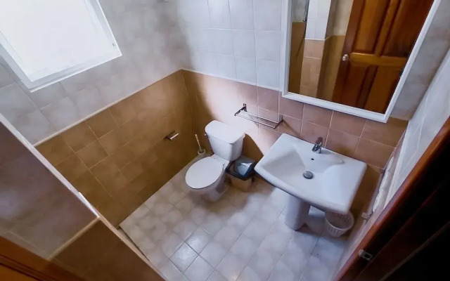 Las Terrazas Condo - Los Corales Village