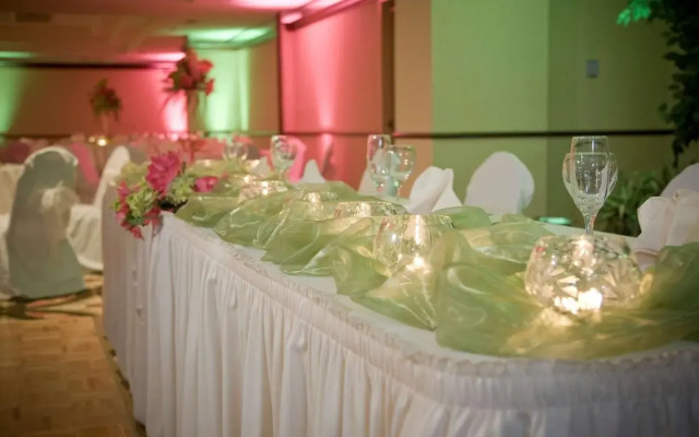 Embassy Suites by Hilton Indianapolis North