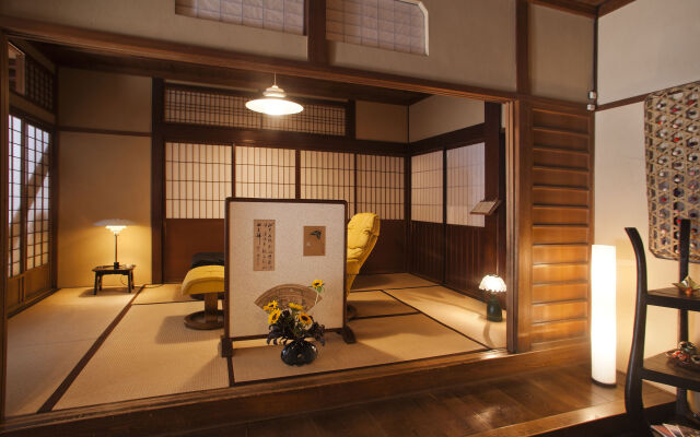 Honjin Hiranoya Kachoan Hotel