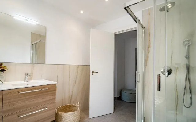 AB3 - Spacious Holiday Home, Puerto Banus