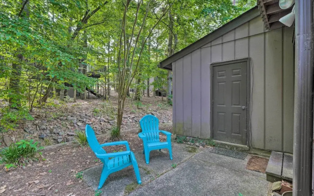Stylish Durham Townhome < 5 Mi to Downtown!
