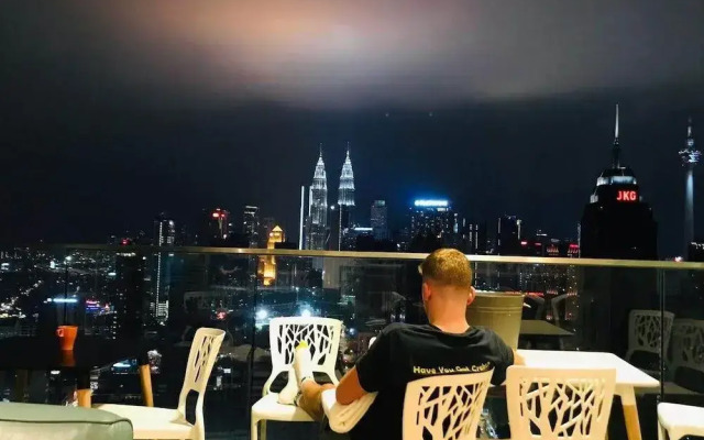 KL Skyline Hostel & Rooftop Infinity Sky Pool
