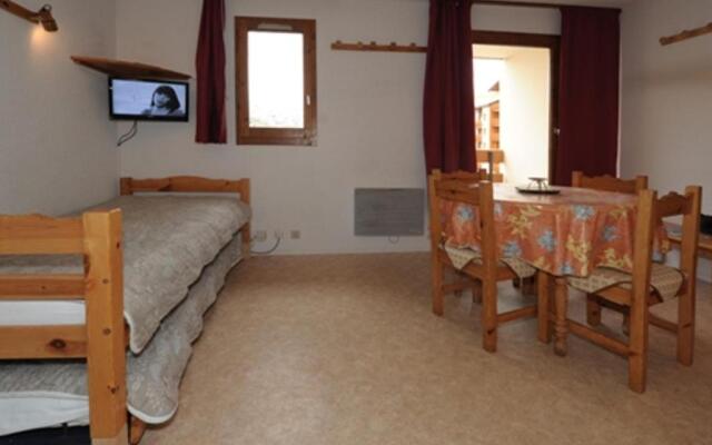 Appartement Les Menuires, 1 pièce, 4 personnes - FR-1-178-41