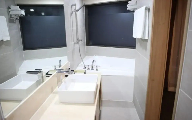 Chuncheon Eston Hotel