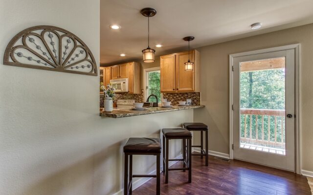 Deer & Doe by HoneyBearCabins