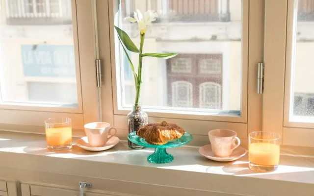 Amazing Modern Studio by La Recepcion