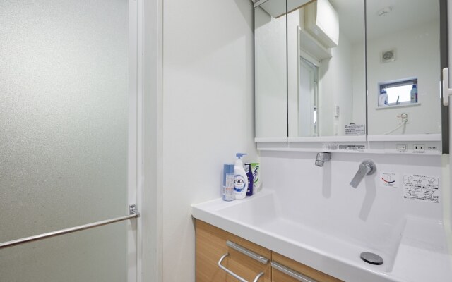 Jay and Lan's Himawari house