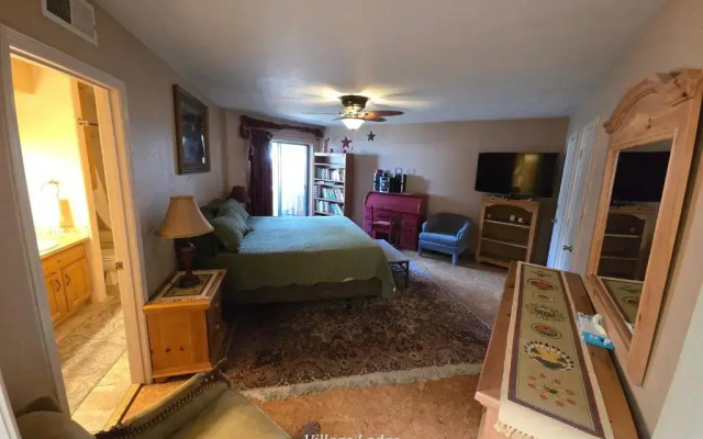 Village Lodge Condos
