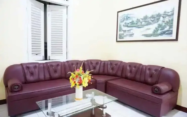 R7 Homestay Nani Wartabone