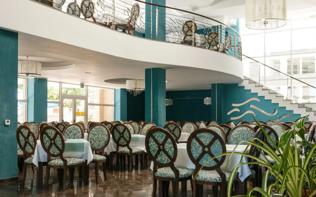 2D Resort & Spa