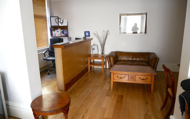 Redstone Guest House