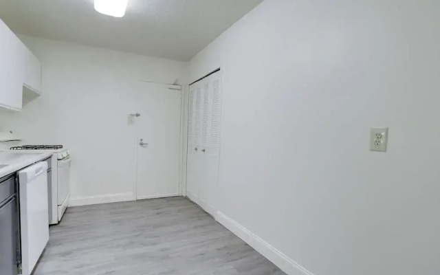 Modern 1BR Stay in Crystal City