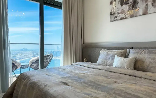 High floor Panoramic 2BR & Private Beach