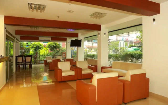OYO Flagship 084 MG Road Trivandrum