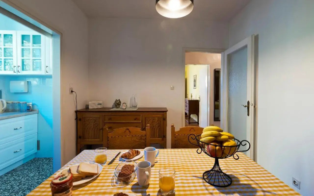 Comfortable Neda 58m2 next to beach&Old Town