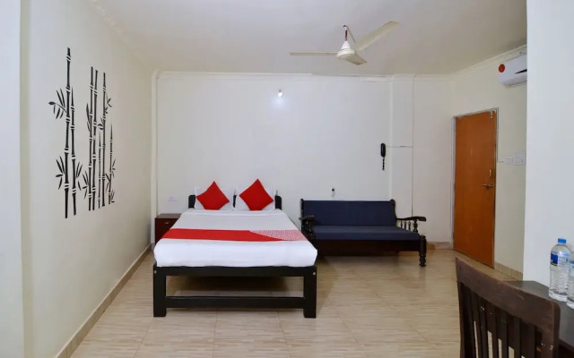 OYO 833 Hotel Prince Santosh Holiday Homes