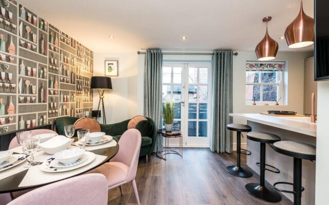 Host Apartments The Pilgrim Coach House