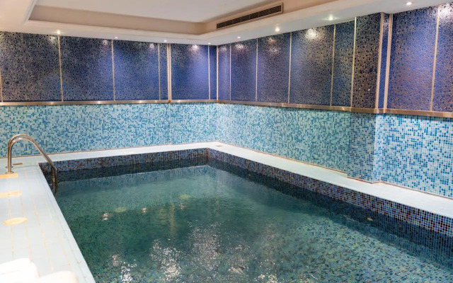 Mercure Jeddah al hamraa