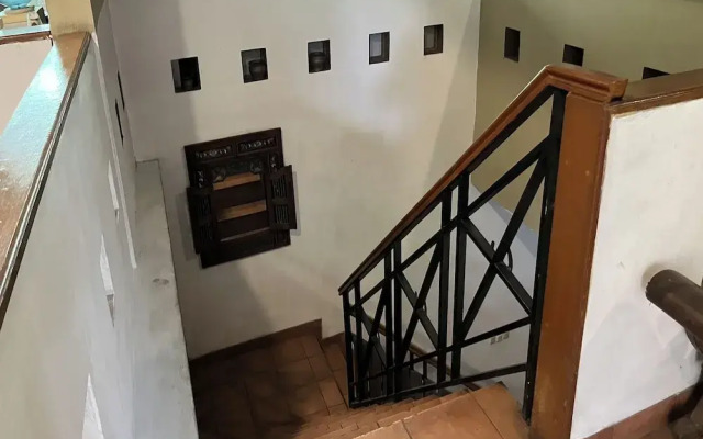 R Residence Jakarta
