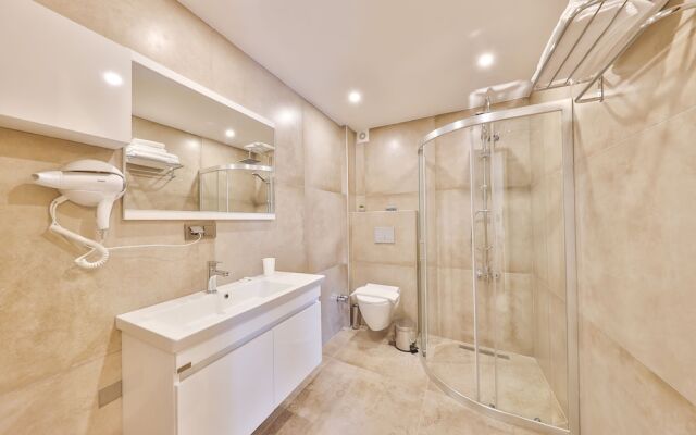 Thomas Suites Datca