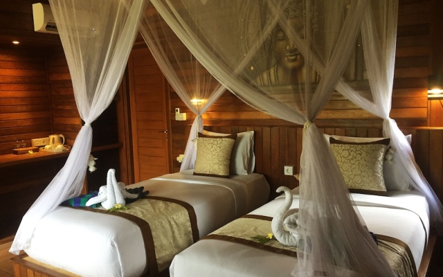 Gedong Nusa Hut's – Guest Rooms – Lembongan Island