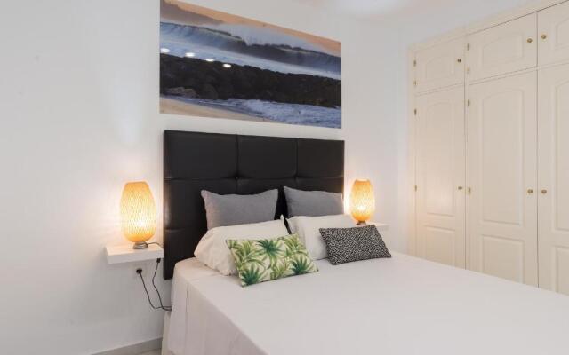 ML3C-Marble Penthouse-Prime location-High Ceilings