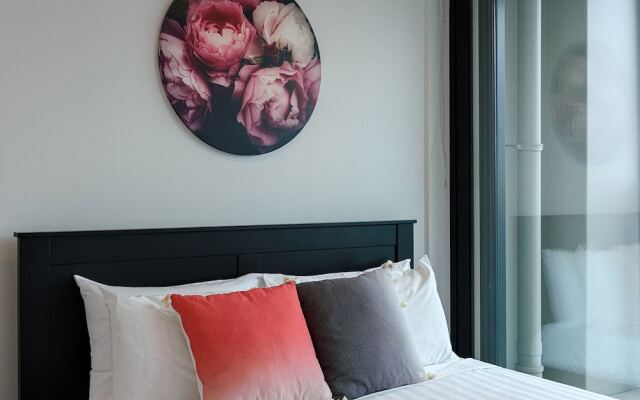 Brand New Spacious Studio Apt, Pool, Gym & Sauna – Guest Rooms – Auckland