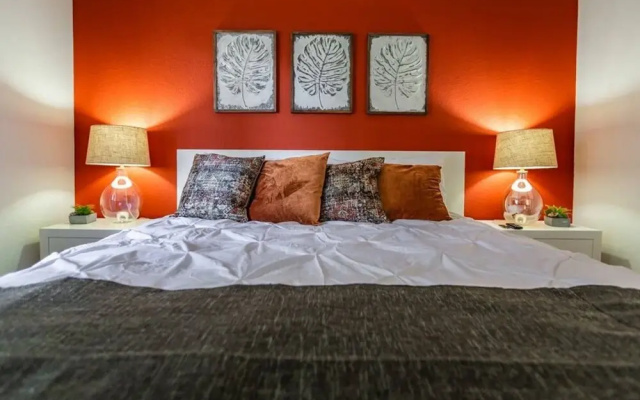 Bohemian Zen Retreat w/ Pool & Spa Access!