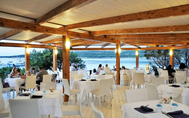 Baia de Bahas - Apartments