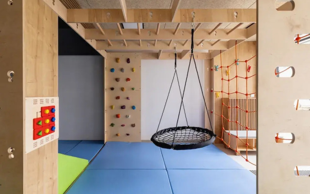 Bright Apartment Kraków by Renters