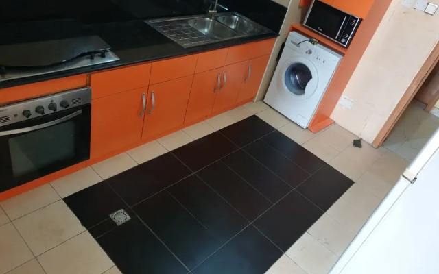 Sim court 1 safe court apartment