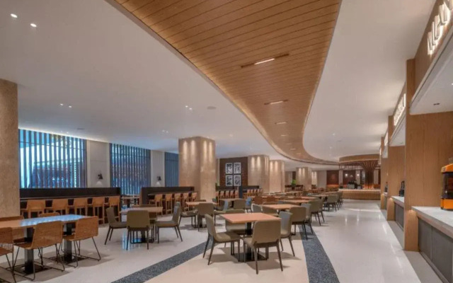 Solaire Resort North