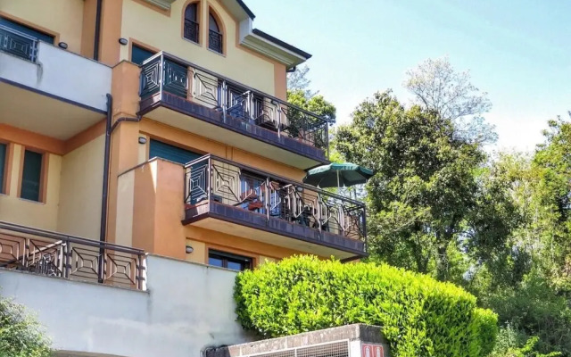 Ferdy in a Panoramic Position Near Stresa With Private Beach in Residence