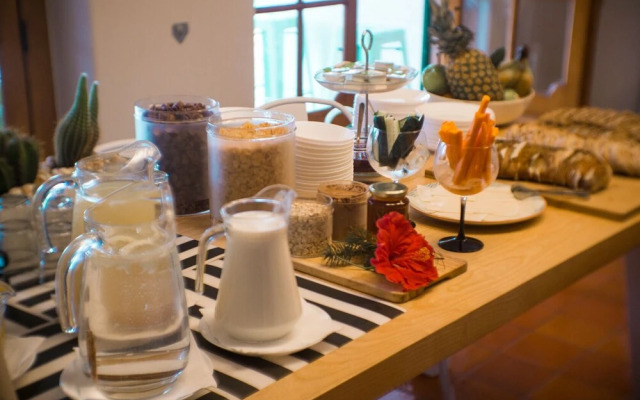 Nice Way Cascais & SurfCamp