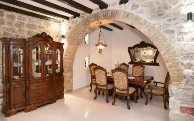 Apartment Stone House