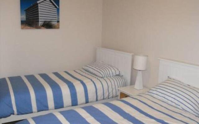 Fleur Court, Unit 9, 26-28 Head Street