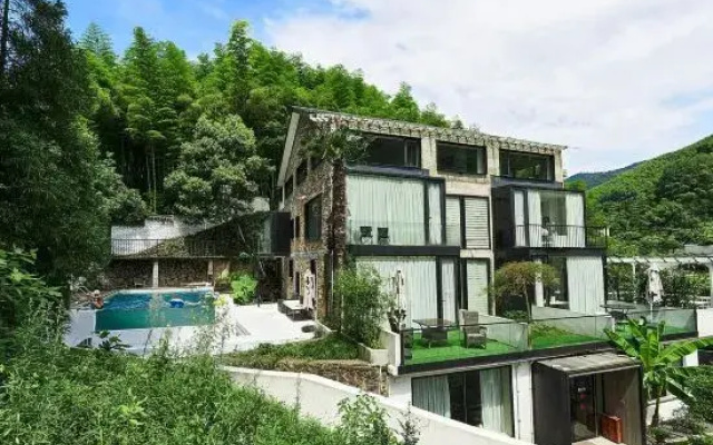 Heshi Mogan Hotel
