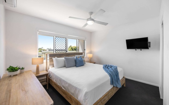 Bright Townhouse Near Maroochydore Beaches – Guest Rooms – Maroochydore