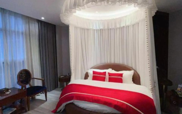 Gusto Hotel